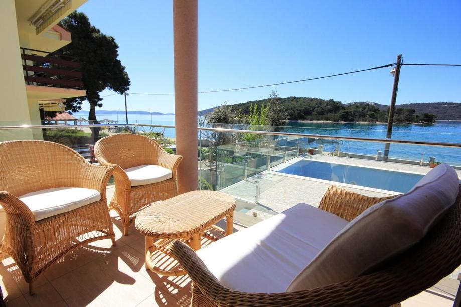 Vila Orada Molat Buitenkant foto